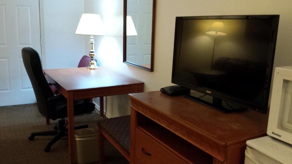 Redwood Motor Inn Brandon Esterno foto
