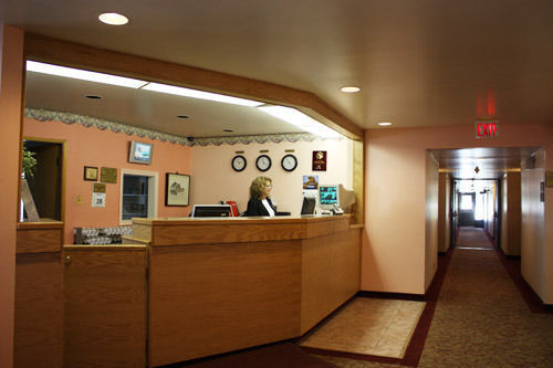 Redwood Motor Inn Brandon Esterno foto