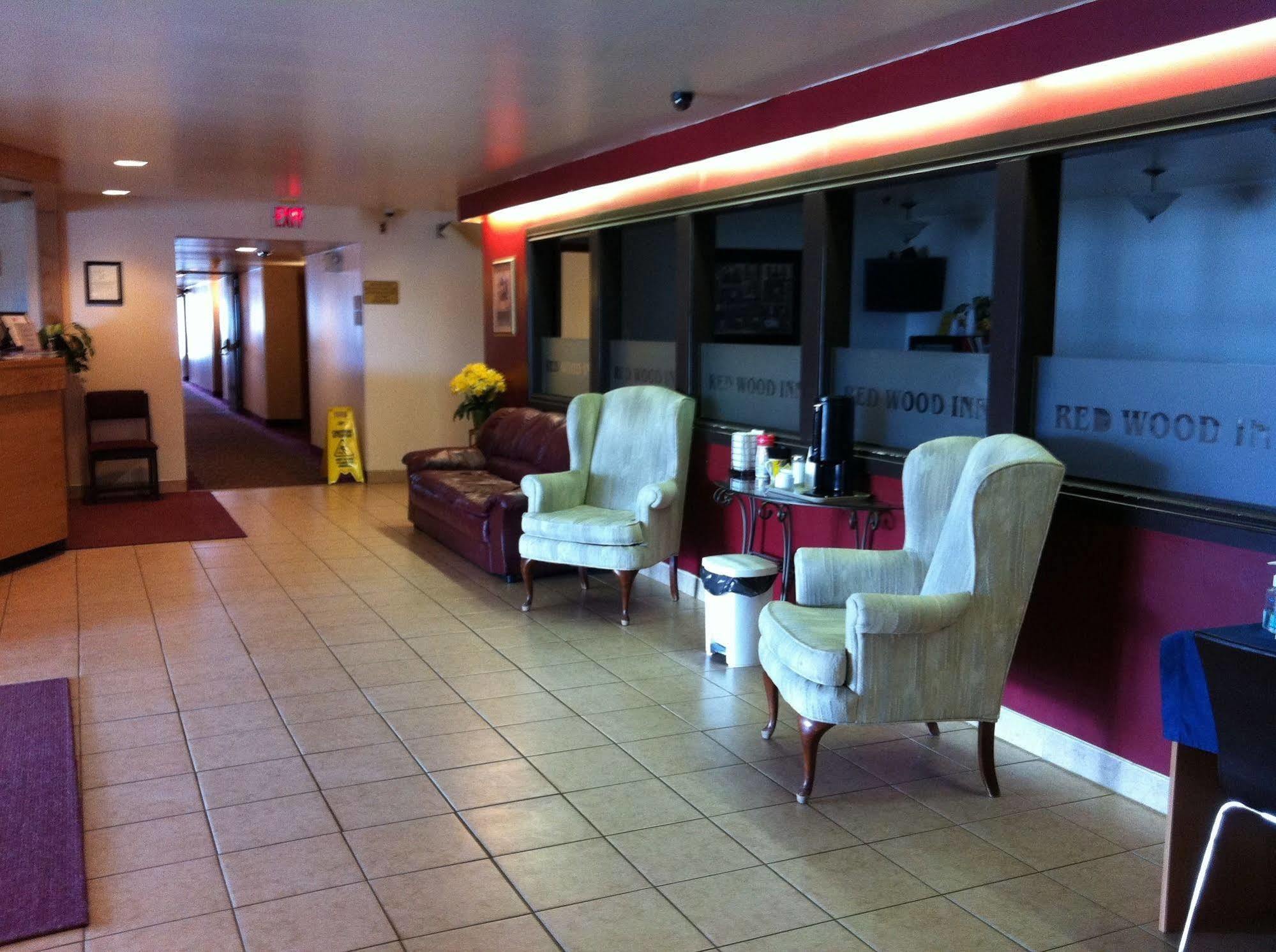 Redwood Motor Inn Brandon Esterno foto