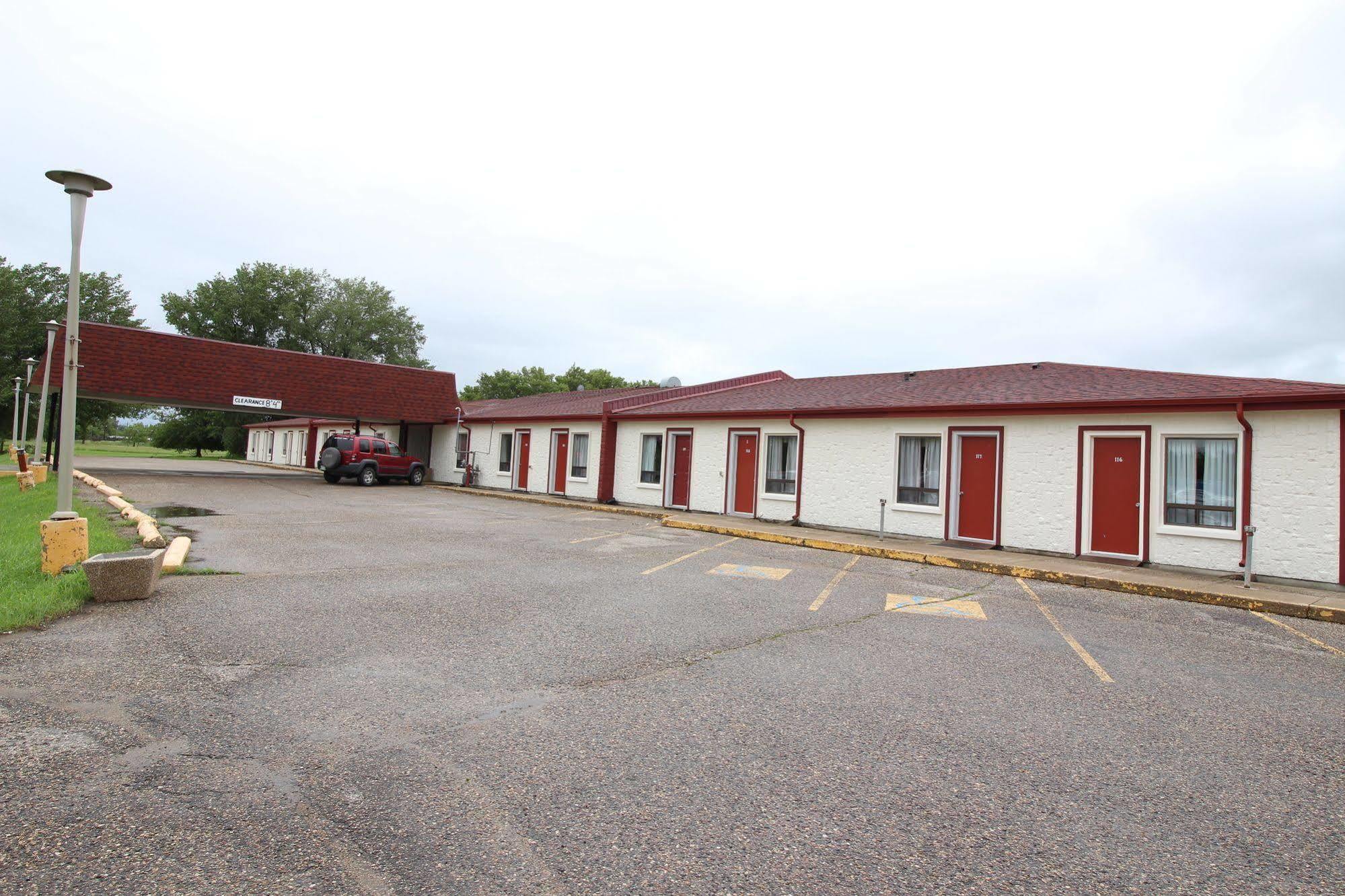Redwood Motor Inn Brandon Esterno foto